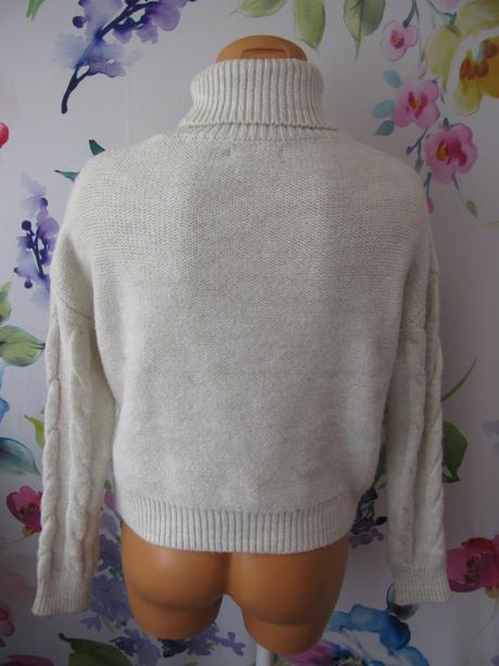 Skvělý dívčí, dámský rolák reserved, reserved,s