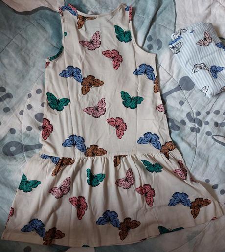 2x šaty motýlci, h&m,122