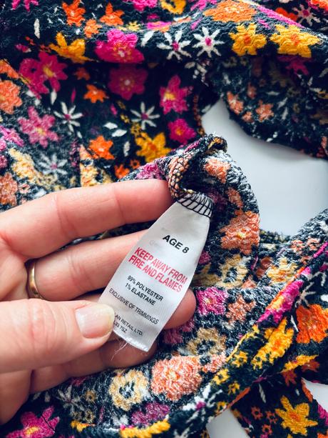 Ob/ overal s květy - v.8 let, girl2girl,128