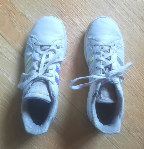 Boty bílé se stříbrnými pruhy adidas velikost 35,5, adidas,35