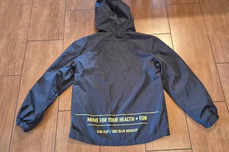 Šusťáková bunda, sinsay,140