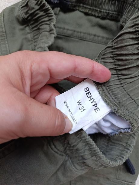 Khaki jogger pláťáky/kapsáče vel. 164/170, 164