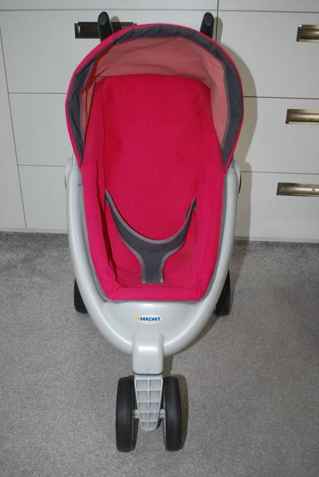 Kočárek pro panenky, 