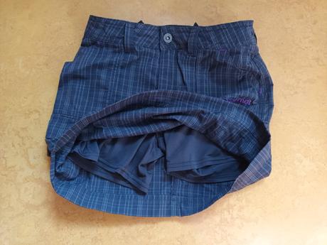 Sportovní sukně se všitými kraťasy marmot vel. 134, 134