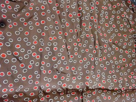 Umělý žoržet halenka látka hnědé puntíky 94 x 198, 