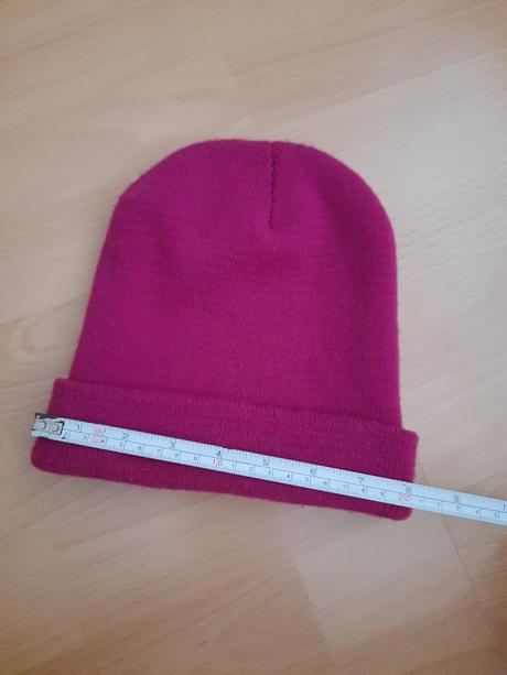 Dámská čepice, kik