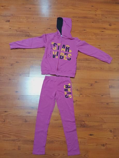 Dívčí tepláková souprava zn.venter, vel.140, 140