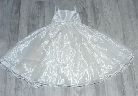 Slavnostní sváteční společenské šaty družička, 98