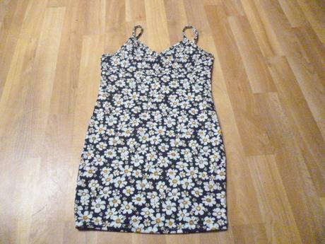 Kytkaté šaty 10 l shein, 140