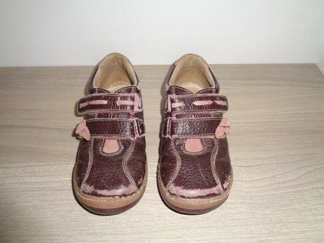 Kožené fialové boty s motýlkem, pegres,27