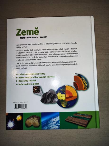 Kniha země - moře, kontinenty, vesmír,