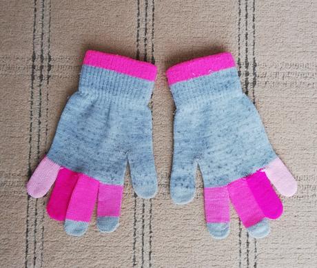 Pletené rukavice, 140