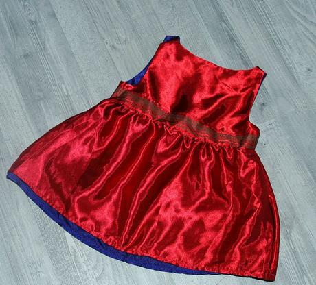 Oboustranné slavnostní saténové šaty, 80