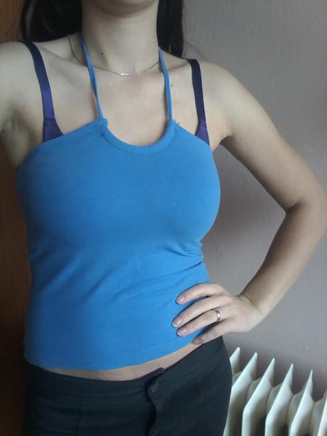 72 - tričko s vázáním za krk, cherokee,38