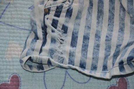 Stylově oprané lacláče, laclové kalhoty kraťasy, 104