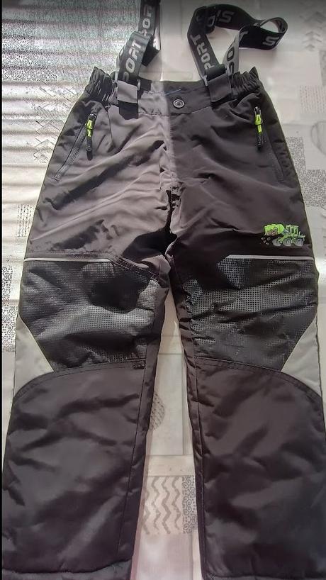 Nepromokavé silné oteplovačky vel.122, 122