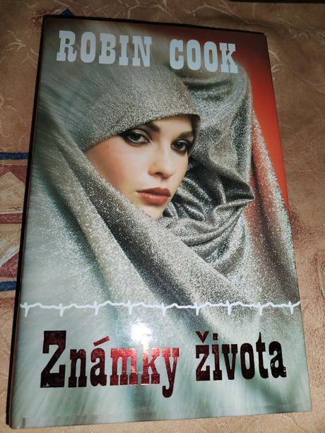Kniha - známky života - robin cook,