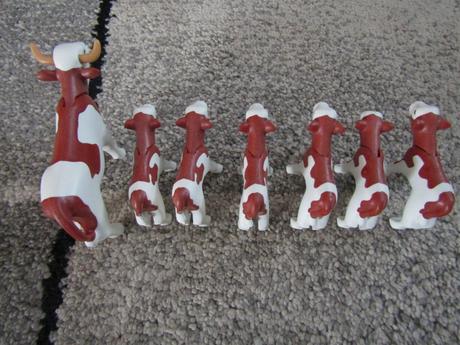 Figurky-zvířátka-kráva+telata -plastové 7 ks, 