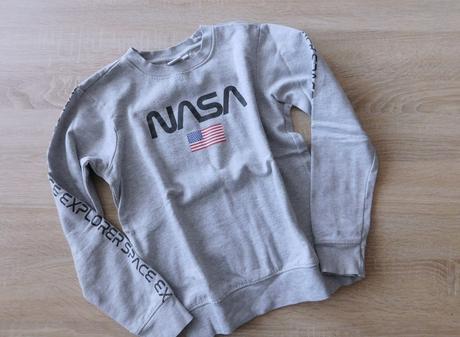 Mikina nasa vel.140/146, 140