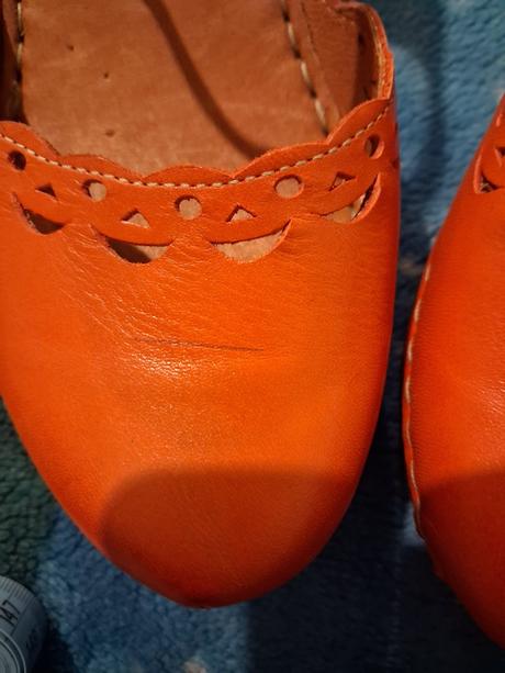 Hezké červené botičky, 39