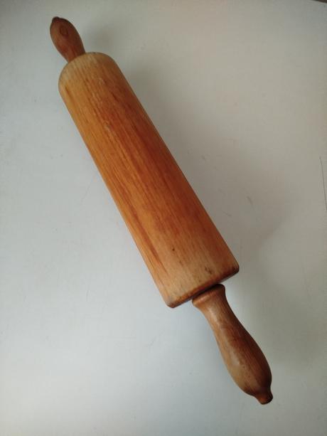 Váleček na těsto, 