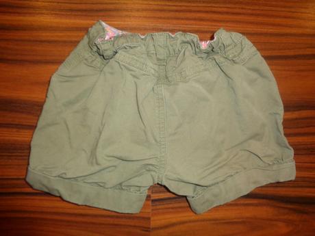 Krásné khaki šortky s vyšitými motýly, marks & spencer,92