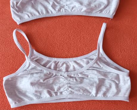 Dívčí podprsenka světle šedá, 146