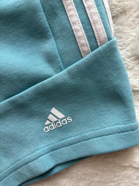 Kraťasy tyrkysové - v.2/3 roky zn. adidas, adidas,98