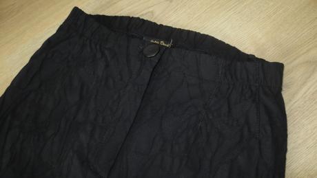 Černé elastické kalhoty ateliér donát čr, l