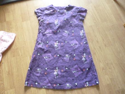 Veselé šaty 6-8, 122