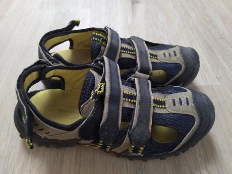 Sandály se špičkou, 38