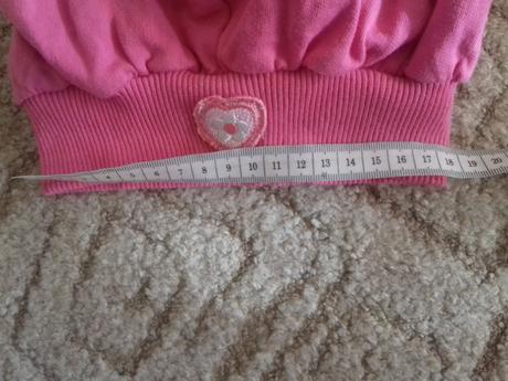 Luxusní bavlněná baretka pro princeznu-top stav, 80