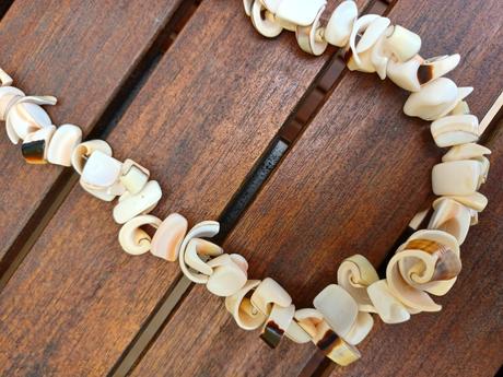 Náhrdelník z mušlí,