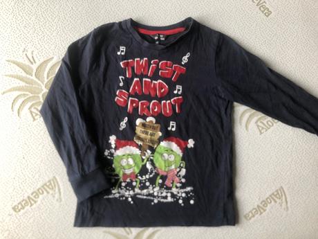 Modré vánoční triko, 116