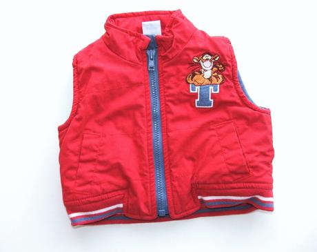 M203 chlapecká vesta s tygříkem vel. 56, disney,56
