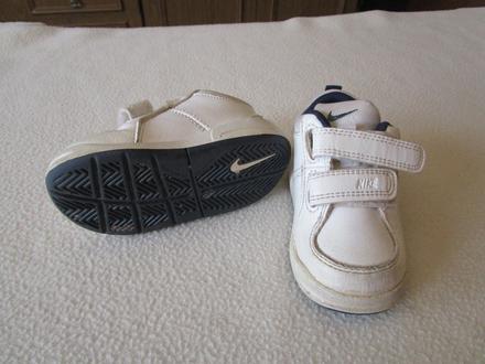 Pěkné tenisky nike, zapínání na suchý zip, č. 21, nike,21