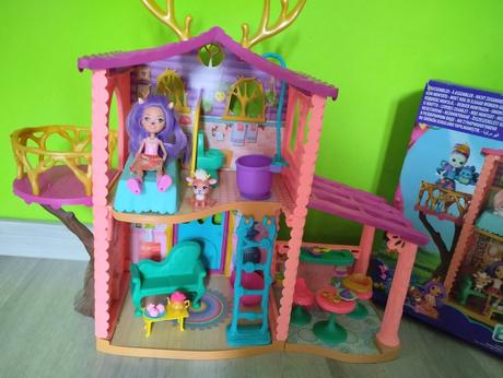 Jelení dům enchatnimals včetně panenky a zvířátka, 