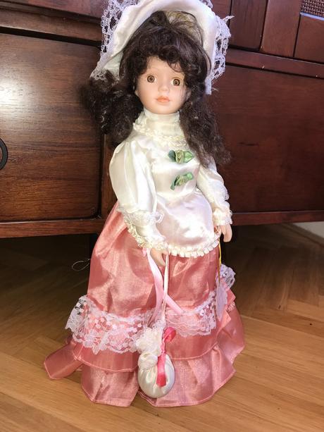 Porcelánová panenka, 