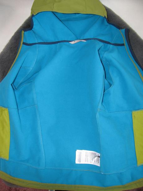 Softshellová khaki bunda s kapucí vaude, 140