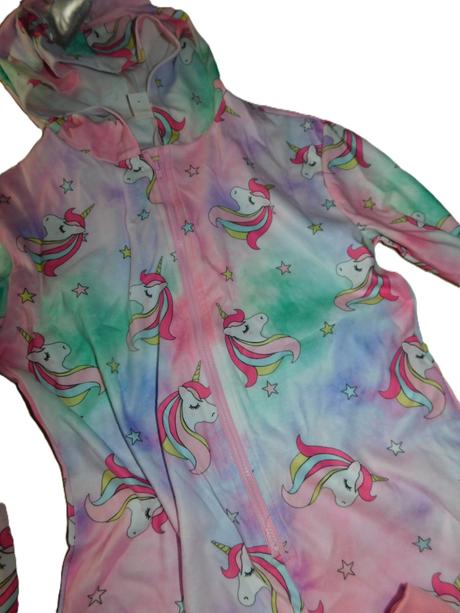 Dívčí overal, 140