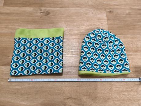 Set čepice a nákrčníku (zelená), 110