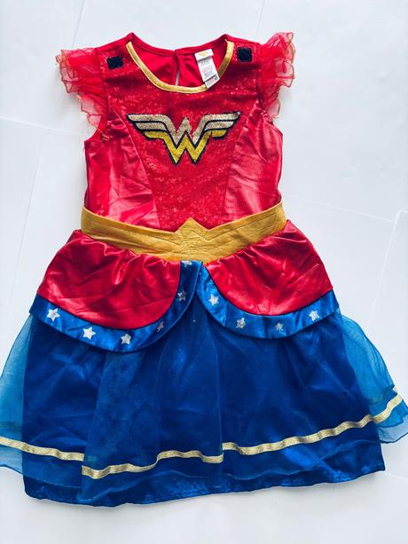 An15/ kostým šaty wonder woman- v. 5/6 let, 