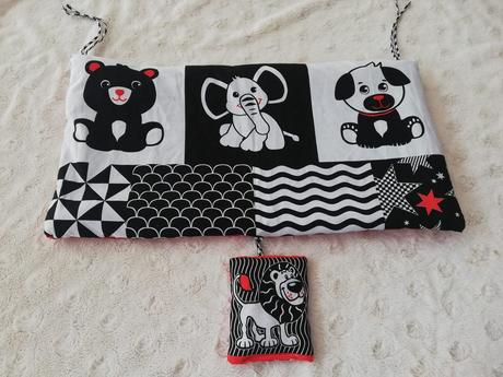 Strana na postýlku v kontrastu,