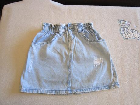 Sv. modrá riflová sukně, v pase pružná guma, v.134, 134