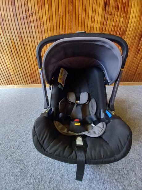 Autosedačka doona s integrovaným podvozkem 2v1, 