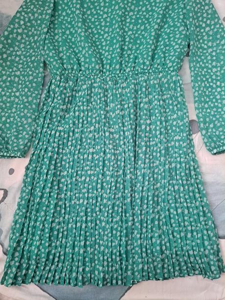Šaty zelené, reserved,164