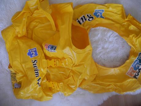 Plovací vesta a kruh, 