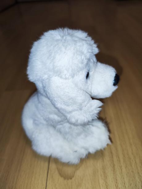 Plyšový bílý pes, 