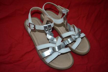 Kvalitní moderní dívčí sandály v.31, nelli blu,31