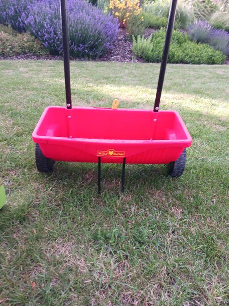 Ruční secí stroj wolf garden, 